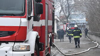 14-годишен е загинал при пожар в Сливен, пострадала е 43-годишна жена