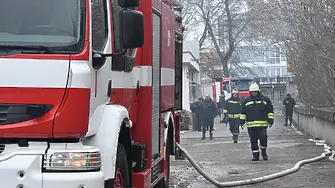 14-годишен е загинал при пожар в Сливен, пострадала е 43-годишна жена