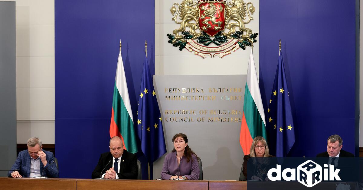 Областните управители вече организират процеса по изработване на параваните за