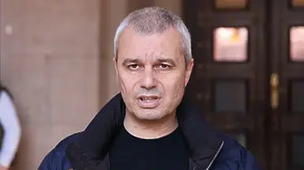 Костадинов: Секретарката Йотова може да уволни лицето Гюров