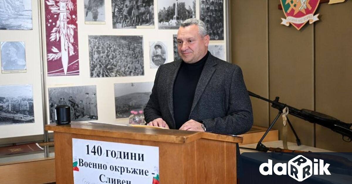 Областният управител Маринчо Христов поздрави ръководството служителите и ветераните наВоенно