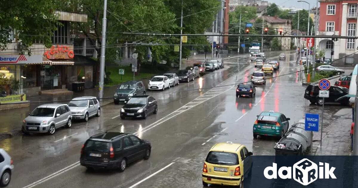 В четвъртък времето ще бъде облачно с валежи от дъжд