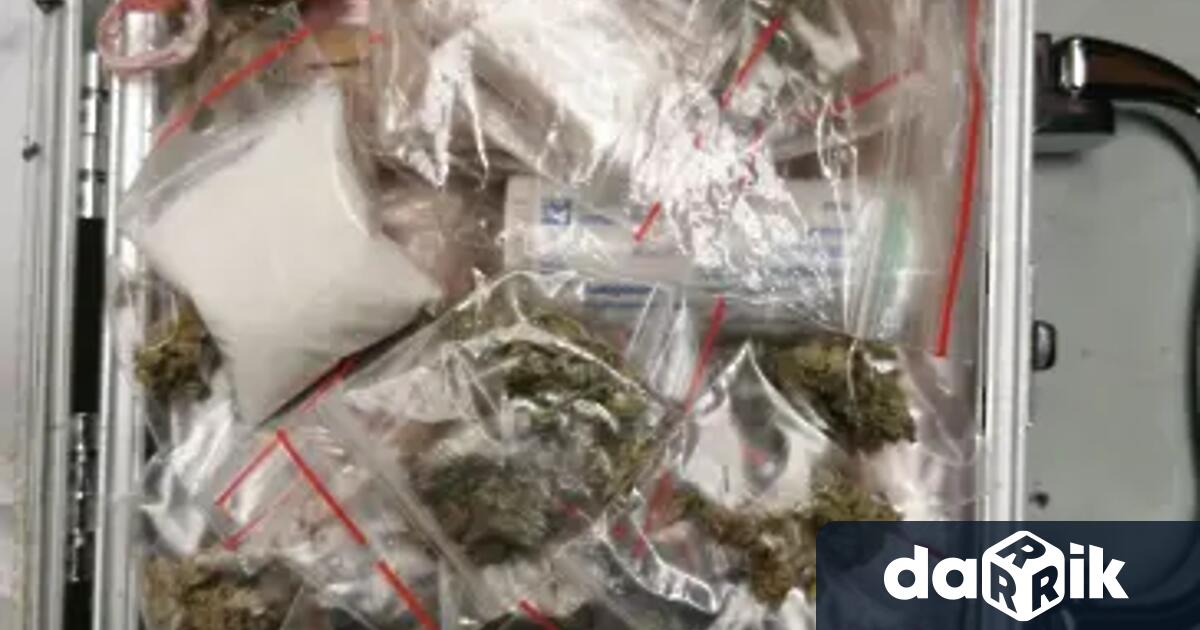Дилъри на наркотици бяха задържани при няколко акции в София