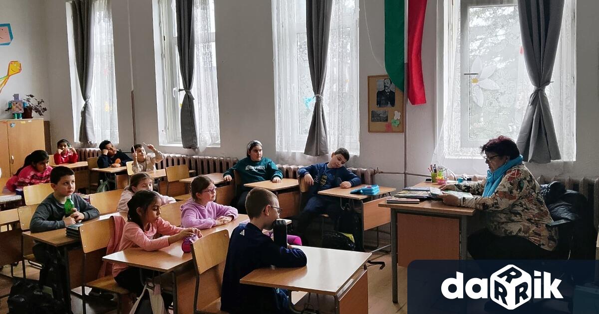 По повод Националната седмица на детската книга 2–8 април в