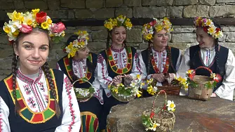 Лазаровден оживява в музей „Етър“ с песни, танци и лазарки