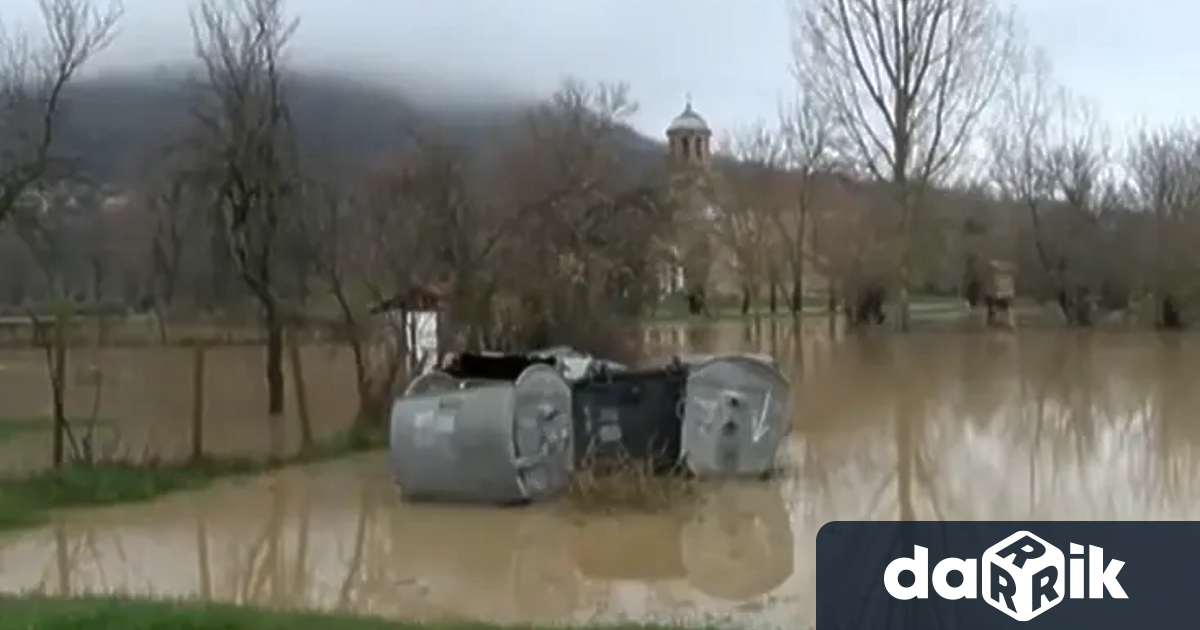Нормализира се обстановката след наводнението в село Антоново община Попово