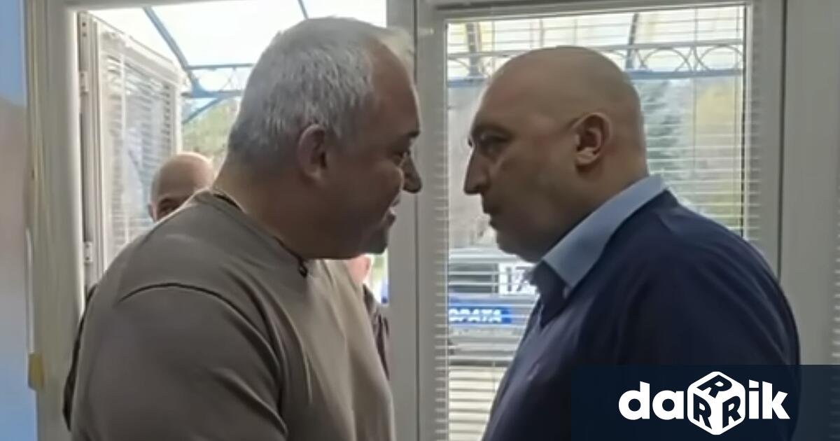 Бившият служебен министър на вътрешните работи Иван Демерджиев покани кмета