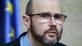 Янкулов предлага дисциплинарно производство срещу Емилия Русинова заради връзки с Пепи Еврото