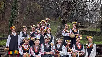 Лазаровден събра стотици в музей „Етър“. Въпреки дъжда – традицията оживя!