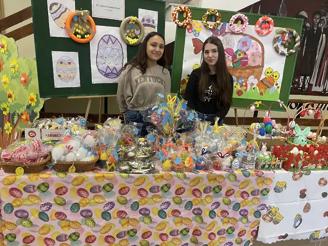 За шеста поредна година Гулянци посрещна един от най-цветните и обичани пролетни празници – инициативата „Пъстър Великден“