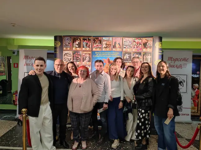 Режисьорът от ДКТ Враца  Венцислав Асенов с номинация  за режисура на комедията „Голям мръсник“ от Пиер Шено 