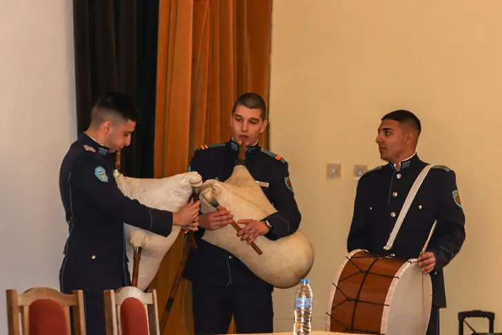 Преки потомци на Георги Бенковски гостуваха във ВВВУ