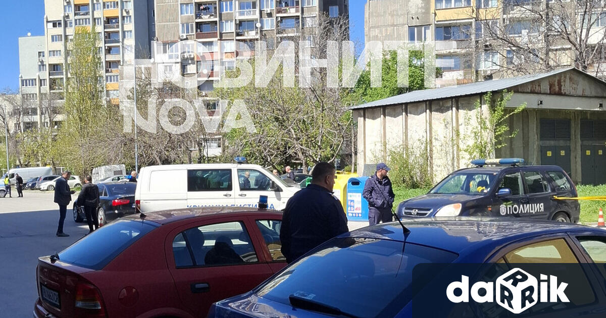 Безжизненото тяло на мъж е открито пред жилищен блок в