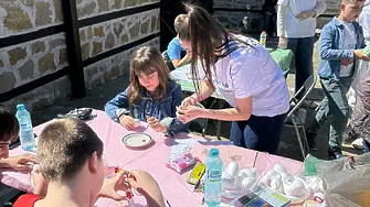 Великденско ателие събра младежи в Плевен