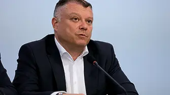 БСП няма да участва в управление с ГЕРБ и ДПС, заяви Илиян Йончев