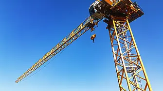 350-тонен кран се срути в Белград