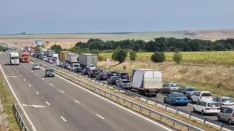 АПИ: Преди Великден 191 000 автомобила напускат столицата