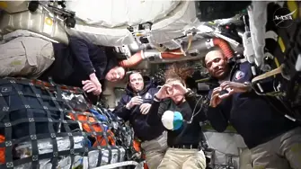 „Артемис II” влезе в зоната на лунното притегляне