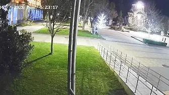 Установен е извършителят, унищожил част от великденската украса в центъра на Плевен, часове след монтажа ѝ 