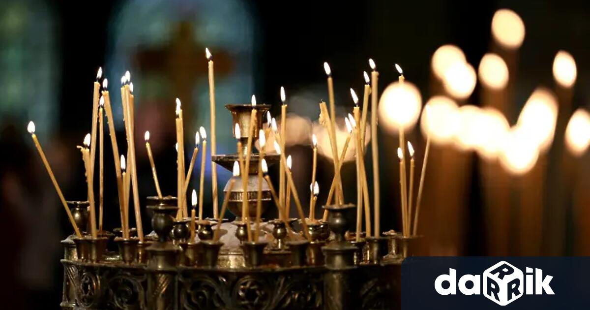 Велика събота е последният ден от Страстната седмица предшестващ Великден