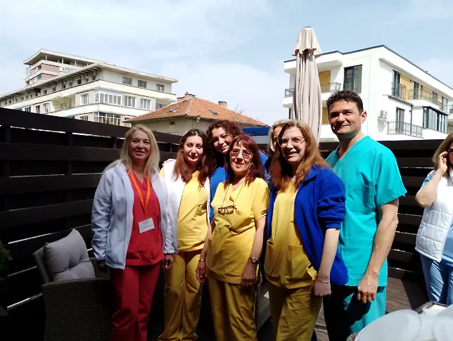 8-месечната Лили и родителите й посетиха с благодарност чудотворците от екипа на Медицински център КИРМ “Св. Елисавета” – Плевен навръх 19-я му рожден ден