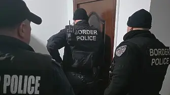 Акция „купен вот”: Блокираха квартал в Горна Оряховица, има арестувани