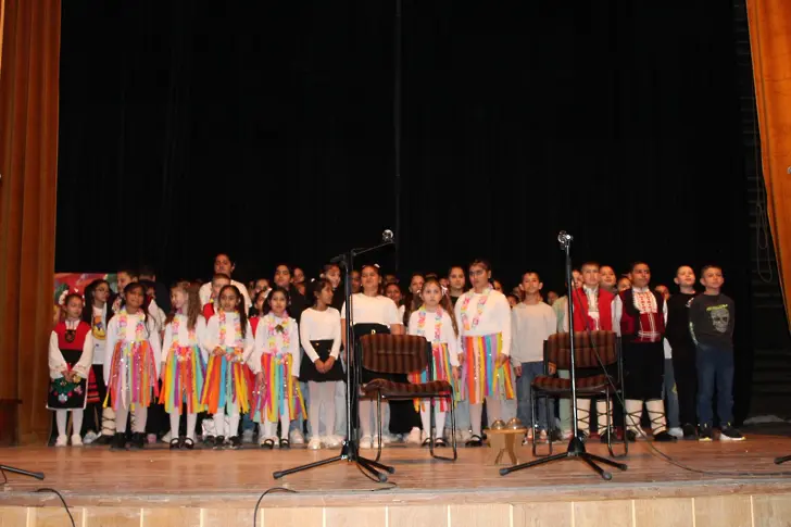 С тържествена програма Котел отбеляза 205 години от рождението на Раковски 