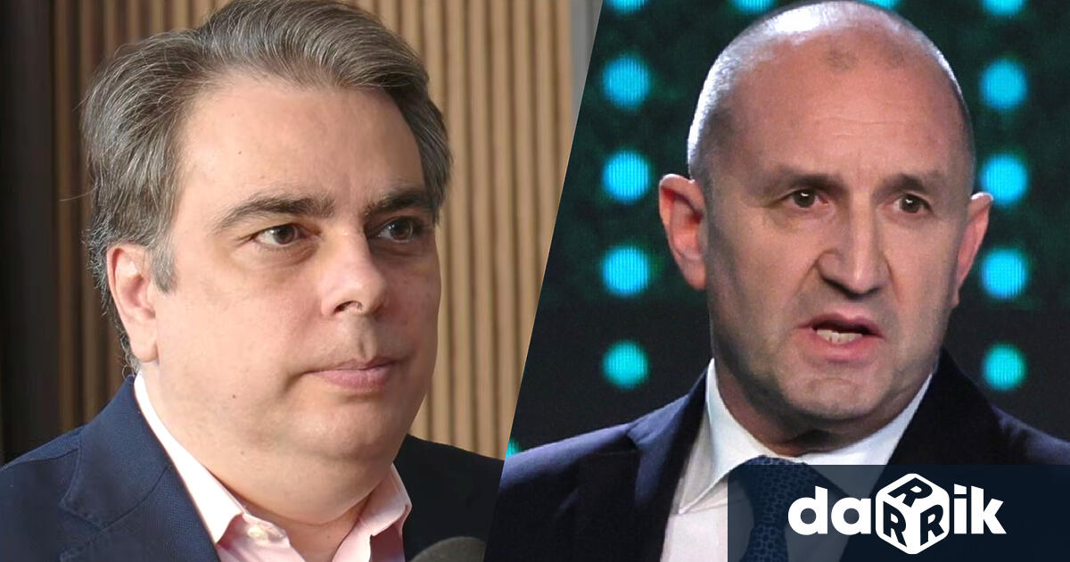 Лидерът на Продължаваме Промяната част от коалицията ПП ДБ Асен Василев