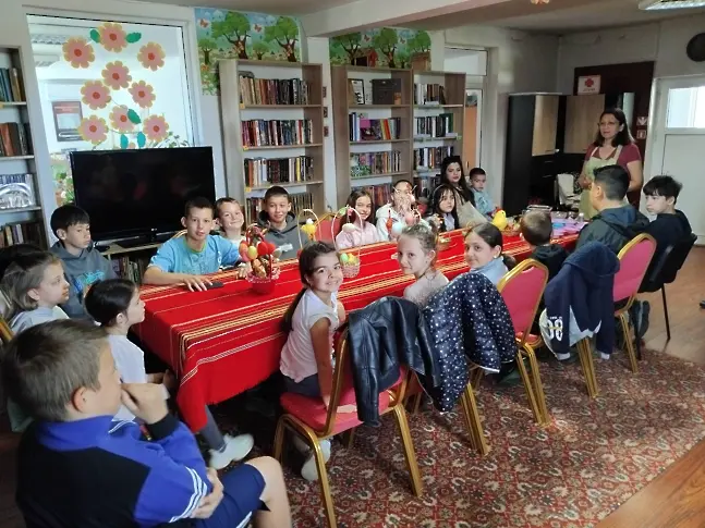 Творчески дух и празнично настроение  в Народно читалище „Зора-1990“ село Победа