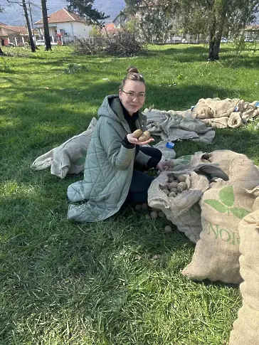  Общинско предприятие „Социални дейности“ развива собствено производство на плодове и зеленчуци
