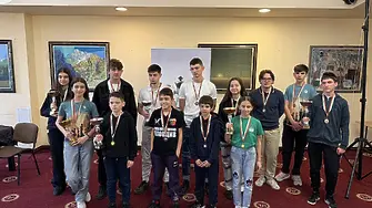 Шахматни успехи за „Сините камъни“