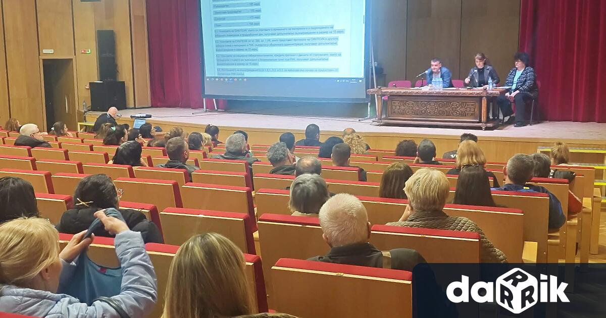 Районната избирателна комисия Плевен РИК Плевен продължава обученията