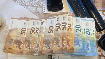 Задържаха трима за купуване на гласове в Плевен (СНИМКИ)