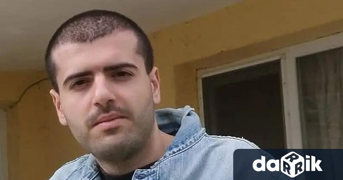 Докато страната празнува Възкресение Христово едно семейство от Девня прекарва