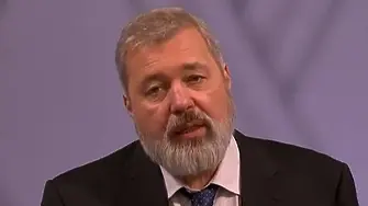 Руски журналист остава в затвора за месец