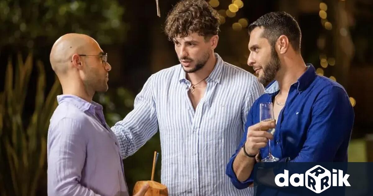 Стоян най сетне събра смелост и направи първата си целувка в