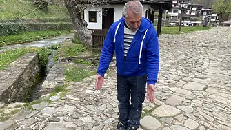 Невидимата грижа за автентичността: как се поддържа калдъръмът в музей „Етър“