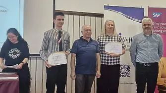 Ученик от ППМГ – Враца спечели златен медал и специална награда на национален научен форум