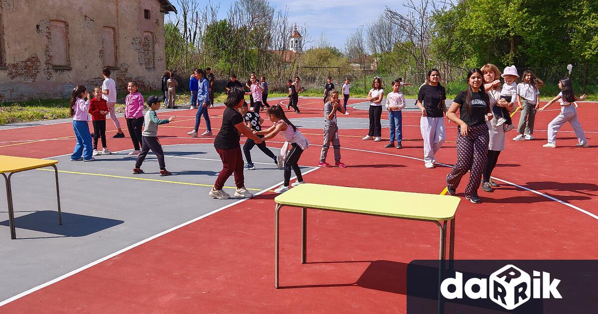 Учениците от община Левски се включиха с ентусиазъм в спортното
