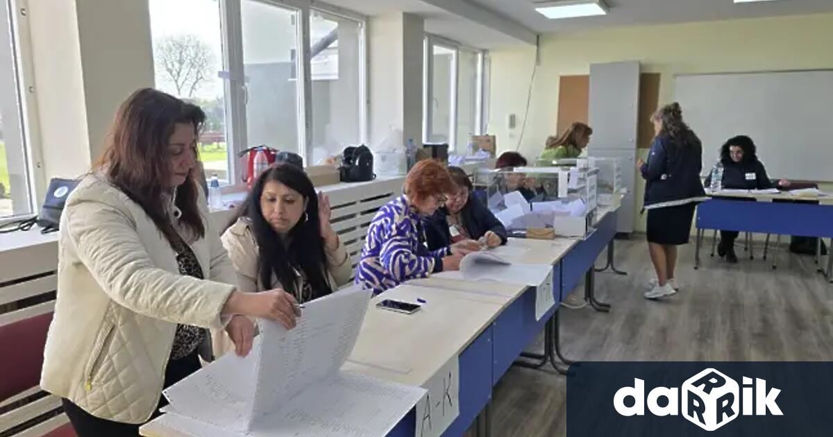 Изборният ден в област Пазарджик е в разгара си Към