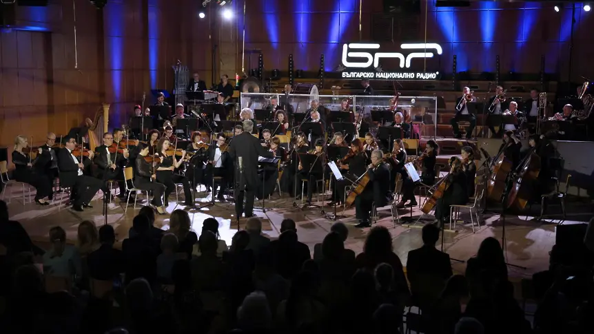 Цигуларят Светлин Русев свири в два емблематични концерта в София и Плевен