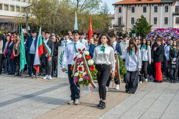 Враца почете 150 години от Априлското въстание / снимки/