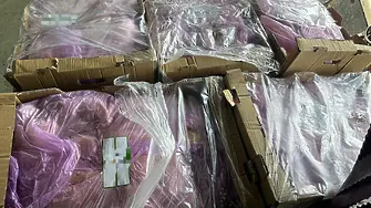 БАБХ иззе 1,5 тона пилешко без документи на границата с Турция