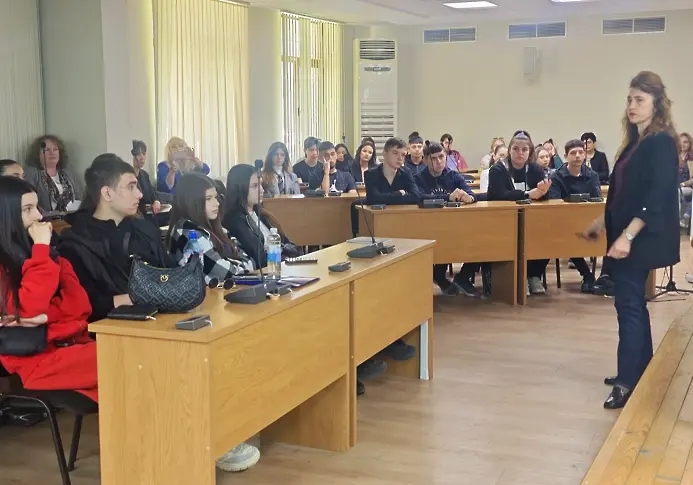 Електронна платформа дава отново възможност на училищата за участие в проект „Образователни маршрути в България“