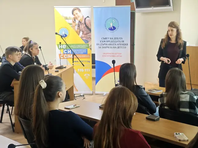 Електронна платформа дава отново възможност на училищата за участие в проект „Образователни маршрути в България“