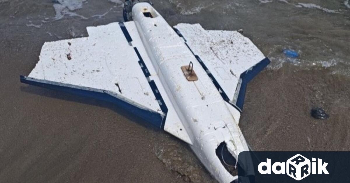 Специализиран екип от Военноморска база Бургас от състава на