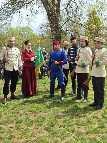 Врачанският театър представи възстановка на Априлското въстание в 5-то ОУ „Иван Вазов“ в София