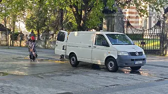 Започна основно миене и на централната пешеходна зона на Плевен