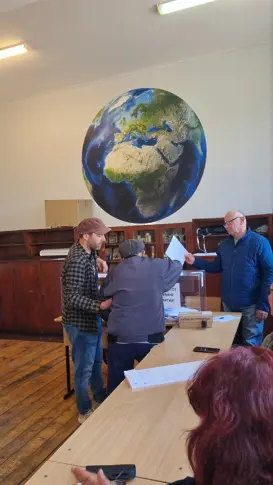 Трима столетници от община Левски ще гласуват  в изборите за народни представители