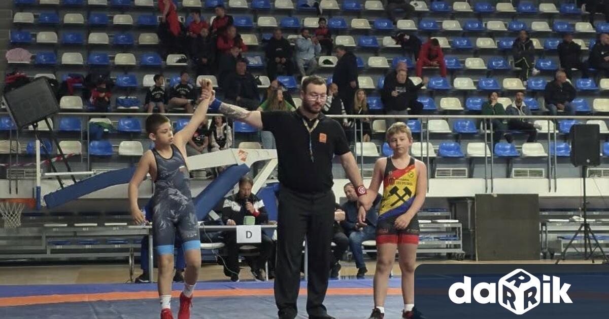 Ученици от НУ Христо Ботев – гр Плевен се отличиха